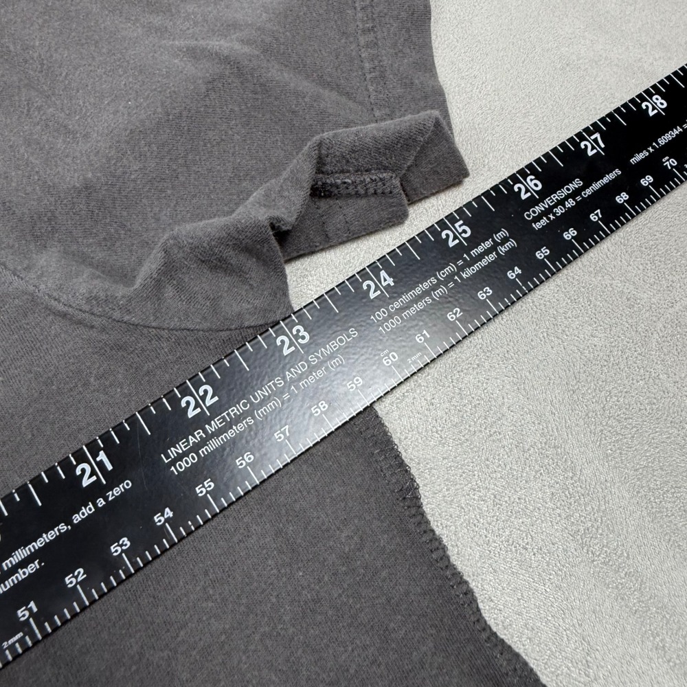 Y2K Mens Old Navy Prints on Finery Graphic Fitted T-Shirt Charcoal Gray XL - Picture 6 of 7